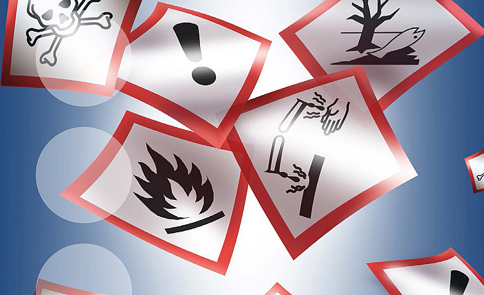 Titelbild der DGUV Information 213-030: Gefahrstoffe auf Bauhöfen.
