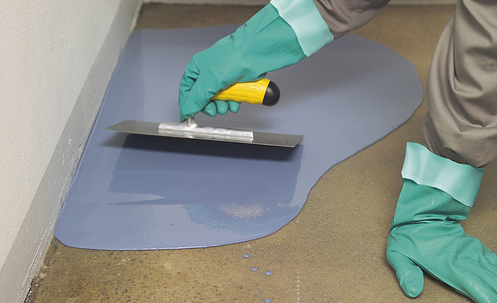 Verarbeitung von Epoxidharzen.