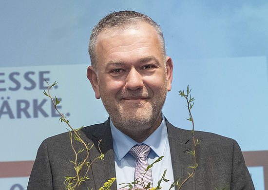 Porträt Dirk Bollwerk, Präsident des Zentralverbands des Deutschen Dachdeckerhandwerks e.V. (ZVDH). 