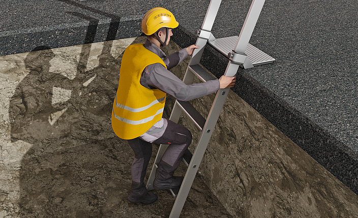 Ein Mann mit Schutzhelm, Warnweste und Arbeitskleidung steigt auf einer Stufenanlegeleiter aus einer Baugrube.