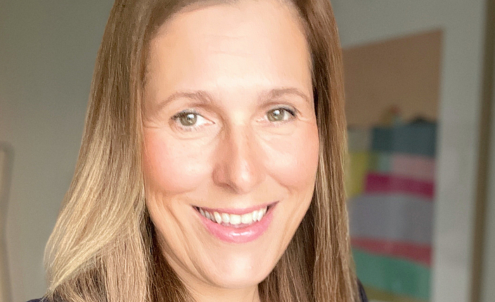 Porträt Jennifer Laborge, Steuerung Rehabilitation und Leistungen der BG BAU.