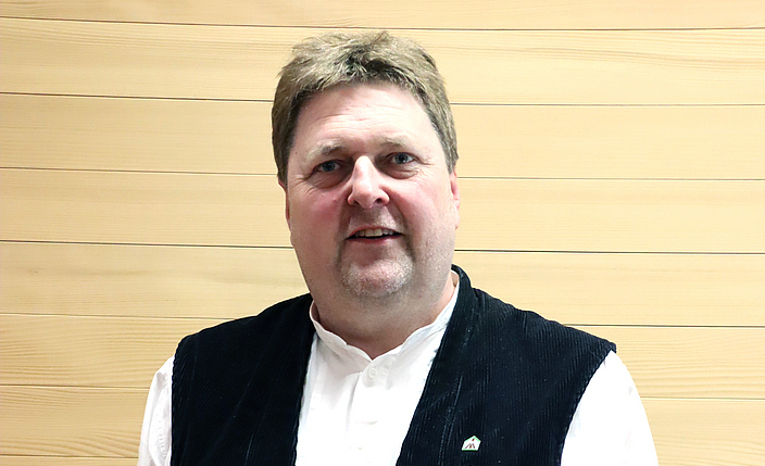 Gerd Renz ist Zimmerermeister und Präsident vom Verband des Zimmerer- und Holzbaugewerbes Baden-Württemberg.
