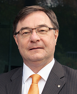 Von links: Mathias Neuser (Vorsitzender des Vorstandes Versicherte) und Walter Sailer (Vorsitzender des Vorstandes Arbeitgeber) 