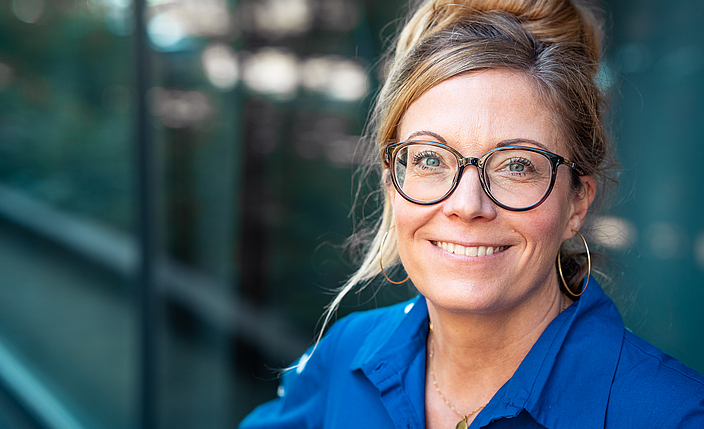 Portrait der stellvertretenden Hauptgeschäftsführerin Katia-Julia Rostek.