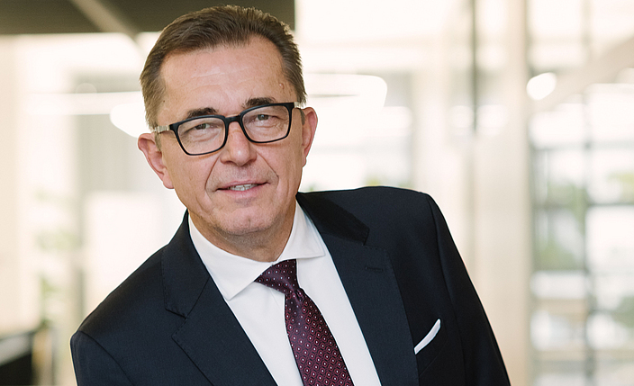 Porträt Michael Hilpert, Präsident des Zentralverbandes Sanitär Heizung Klima.